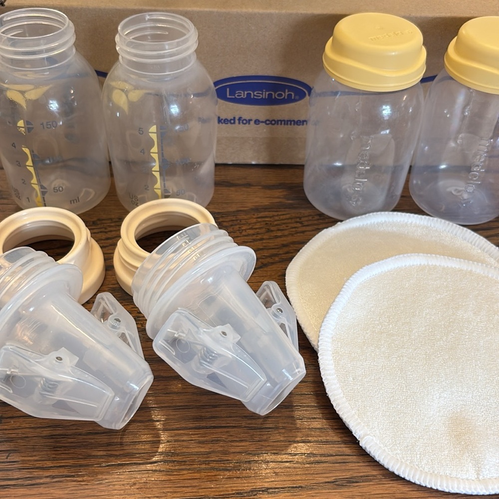 Breastfeeding Pumping Essentials Bundle: Bags, Bo… - image 4
